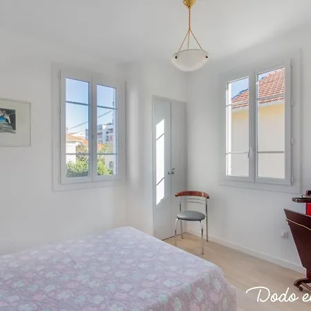 Apartment Wide 2 Bedroom With Terrace - Dodo Et Tartine Hyeres